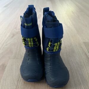 Merrell toddler snow boots. Excellent condition!